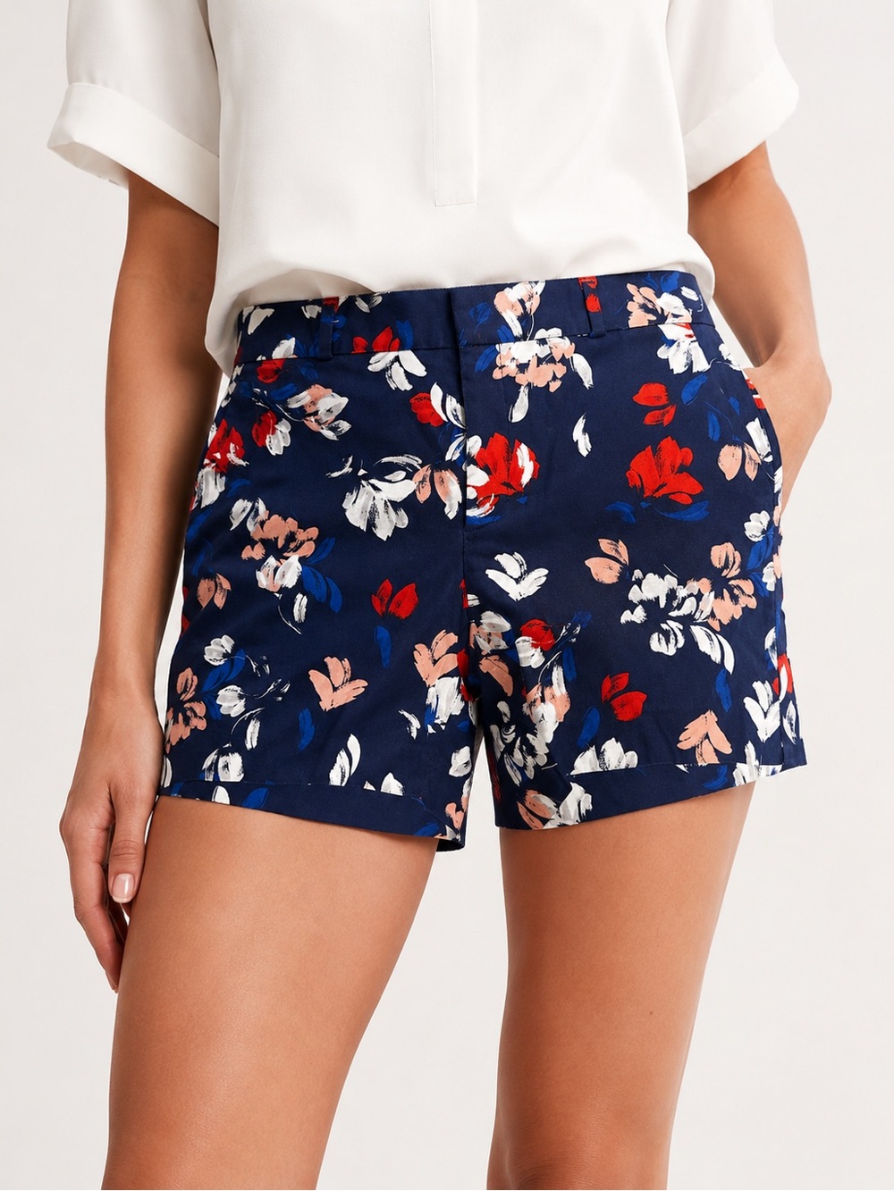 Banana Republic Navy Floral 5” Shorts Size 8 NWT - Picture 1 of 8